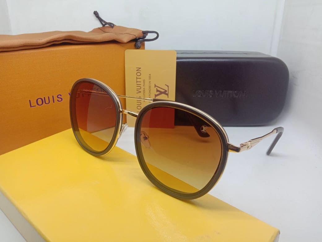 Round Unisex Sunglasses, High-Quality Trendy Shades Round Unisex Sunglasses, High-Quality Trendy Shades